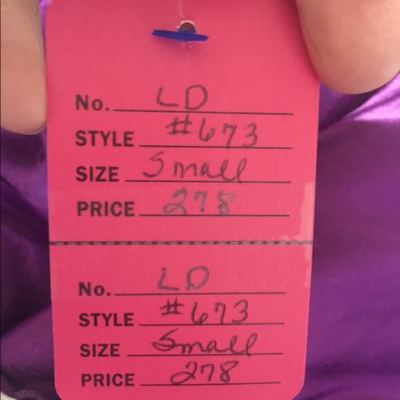 Beautiful purple sequin formal dress - Picture 4 of 4